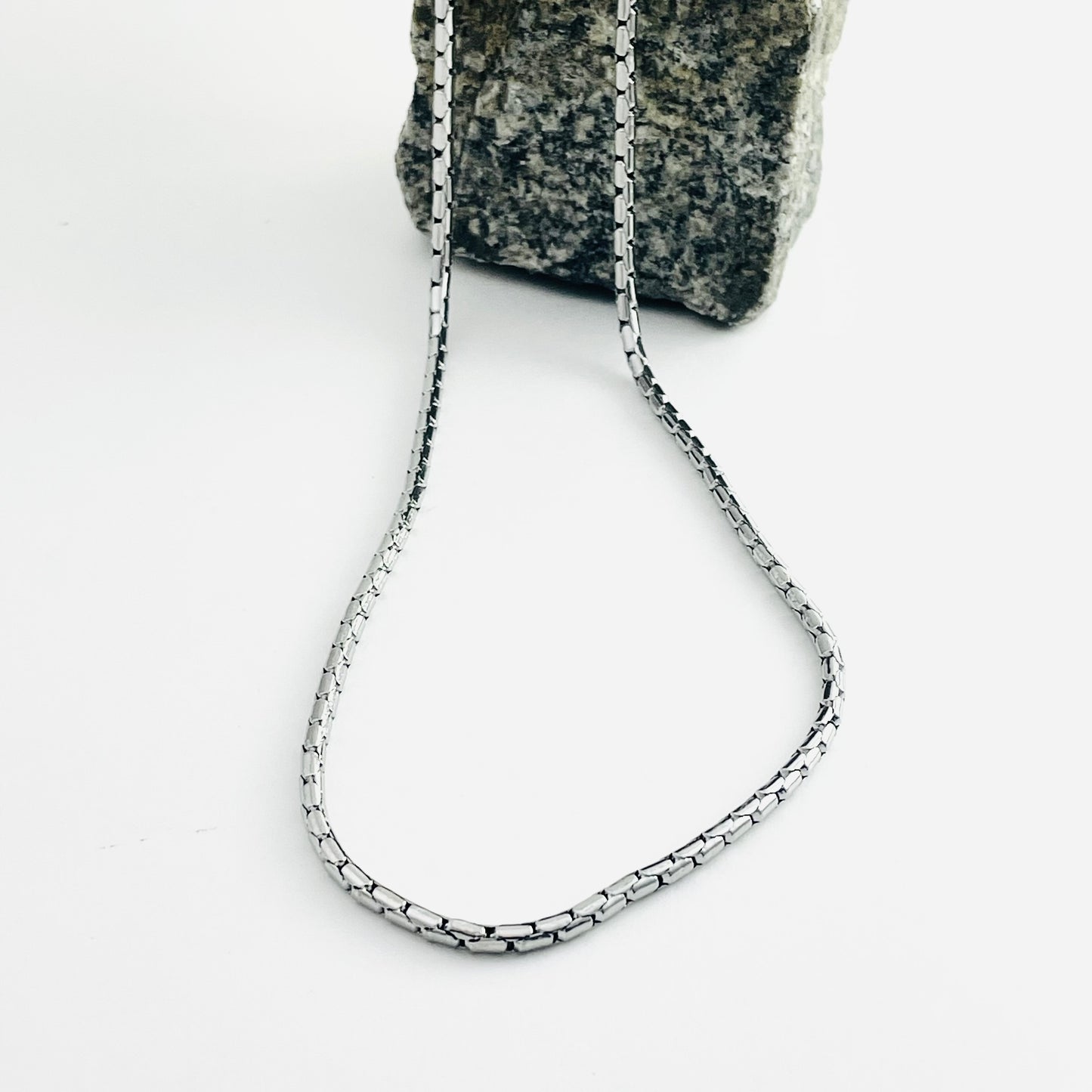 Basic Simple Plain Chain