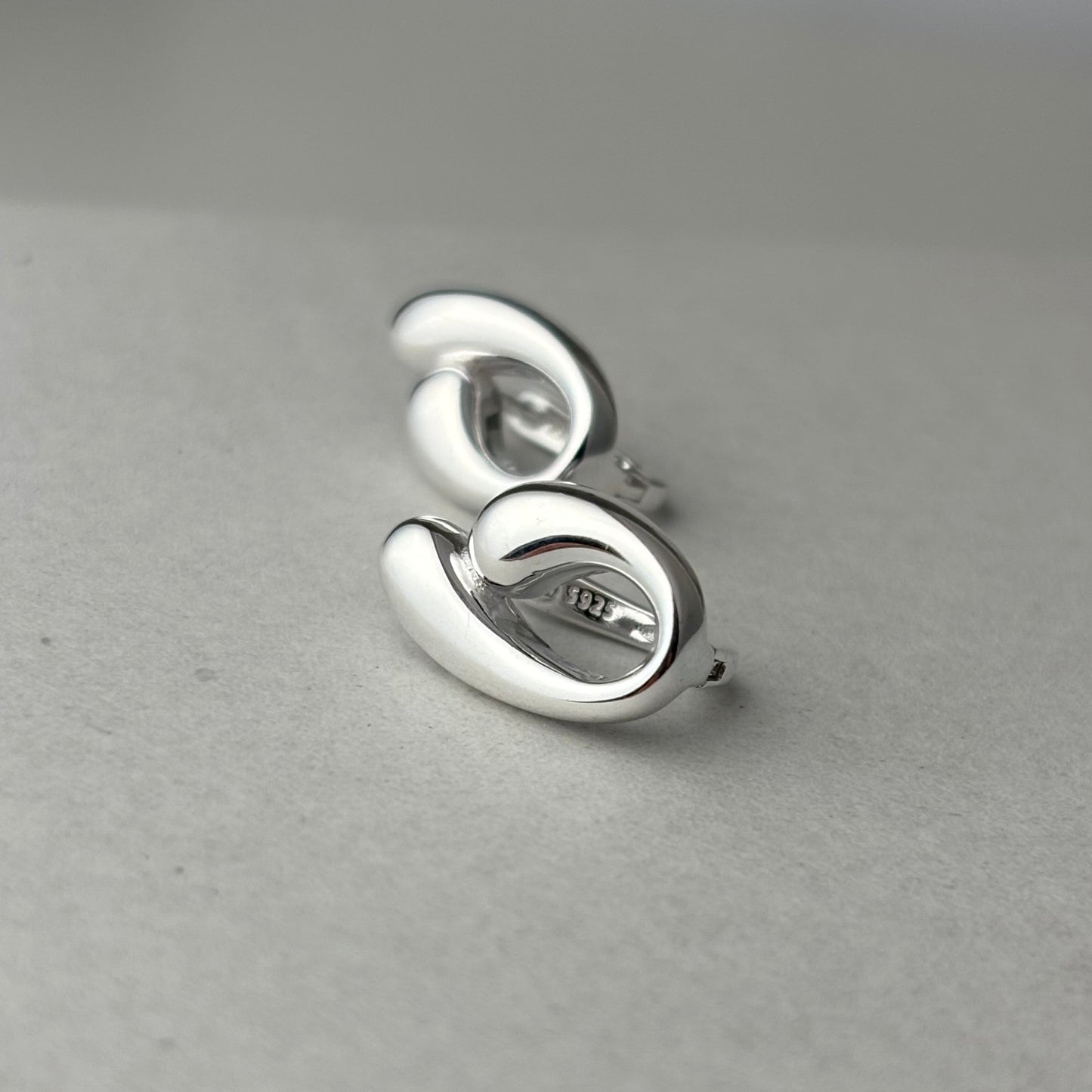 S925 Sterling Silver U Shape Earrings