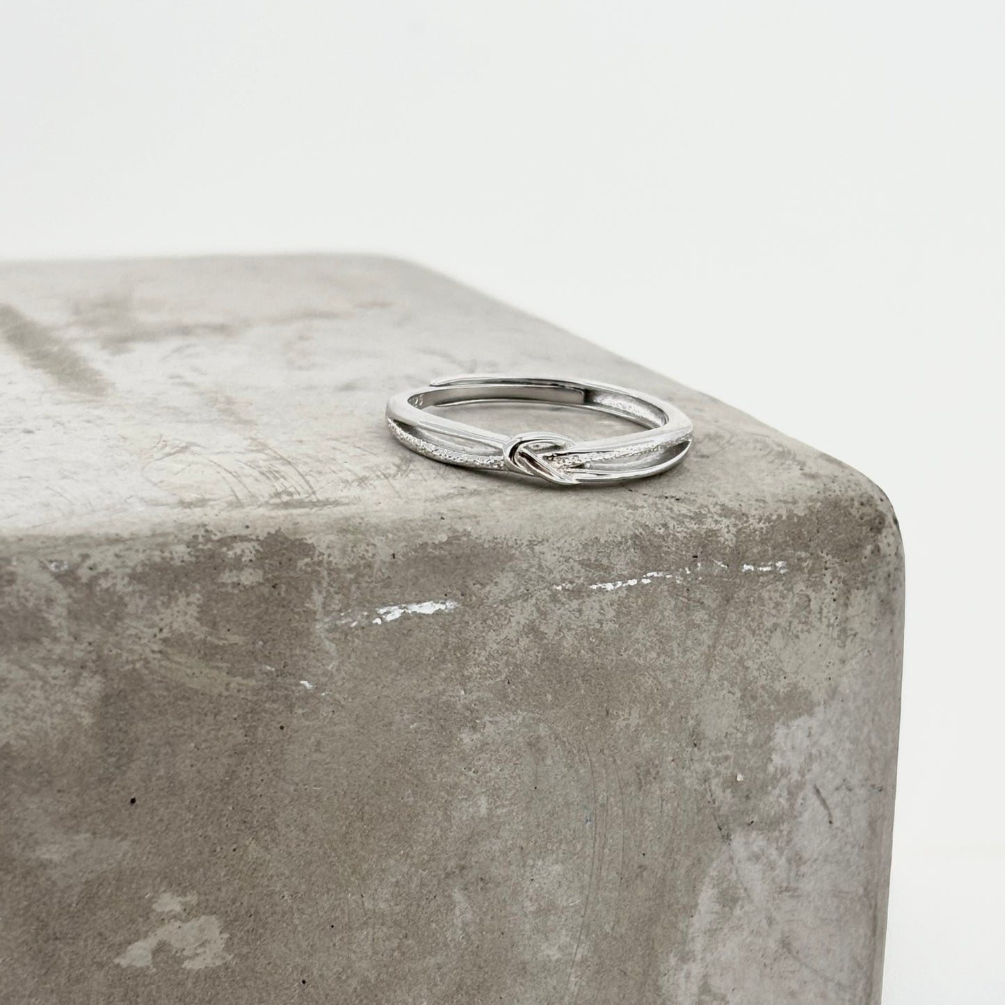 S925 Sterling Silver Knotted Classic Ring