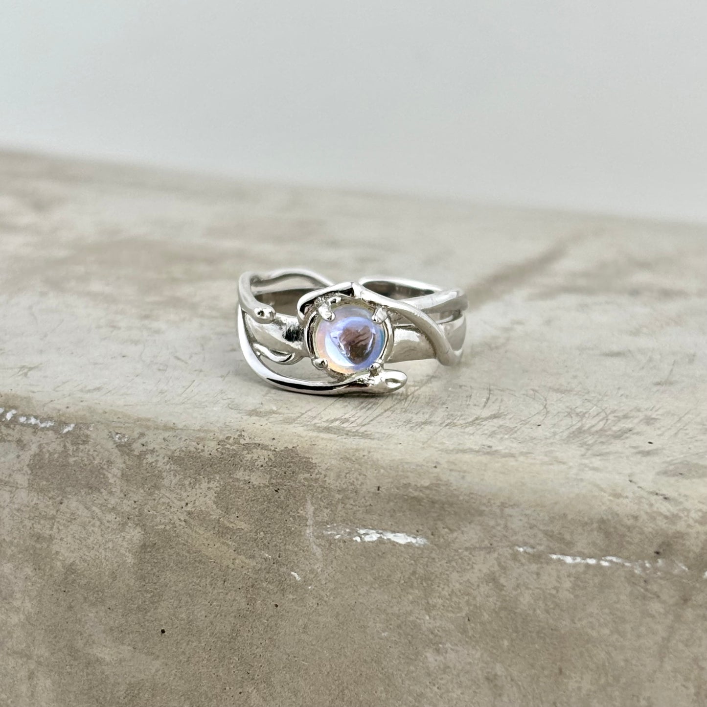 S925 Sterling Silver Moonstone Irregular Ring