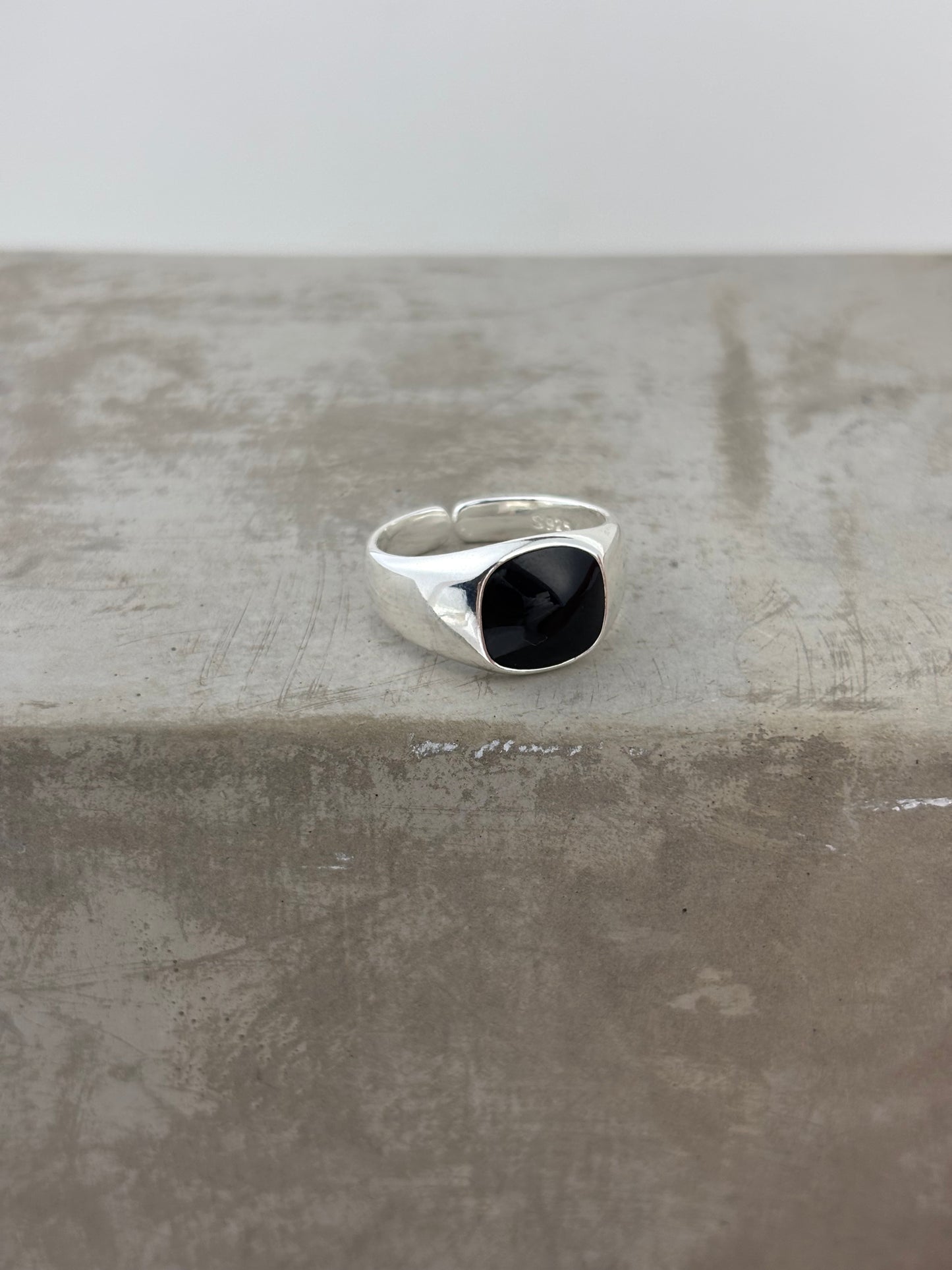 S925 Sterling Silver Adjustable Black Drop Glaze Open End Ring