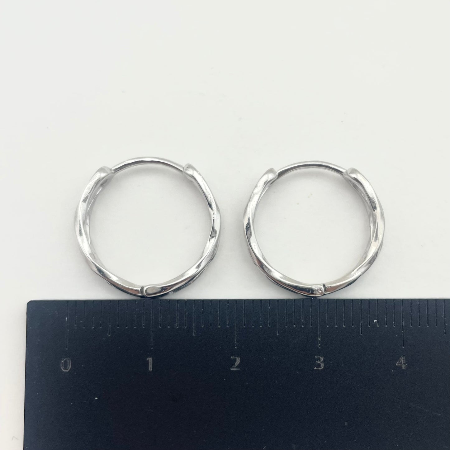 S925 Sterling Silver Light Luxury Earrings Hoops