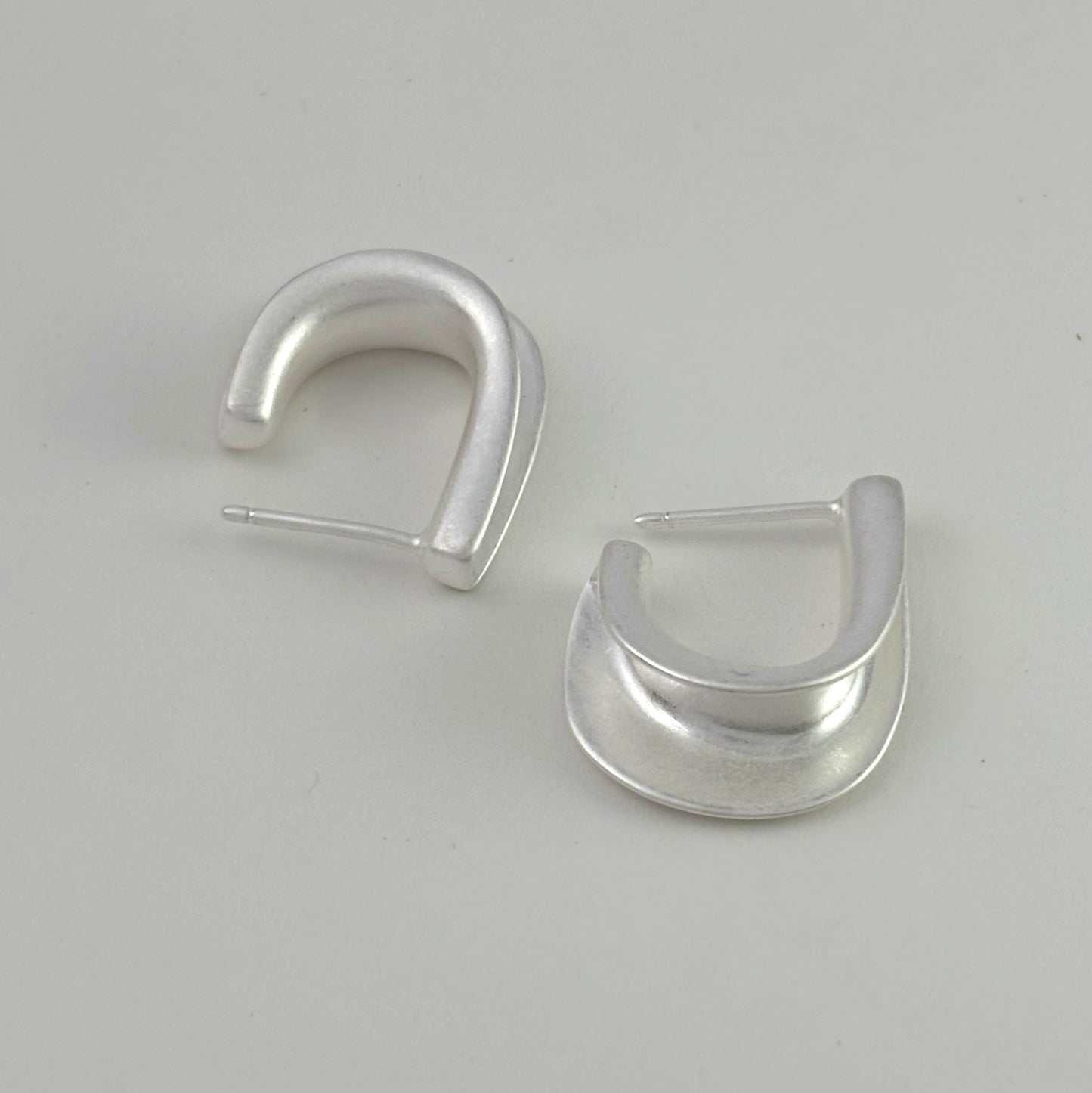 S925 Sterling Silver Frosted Vintage Design Earrings