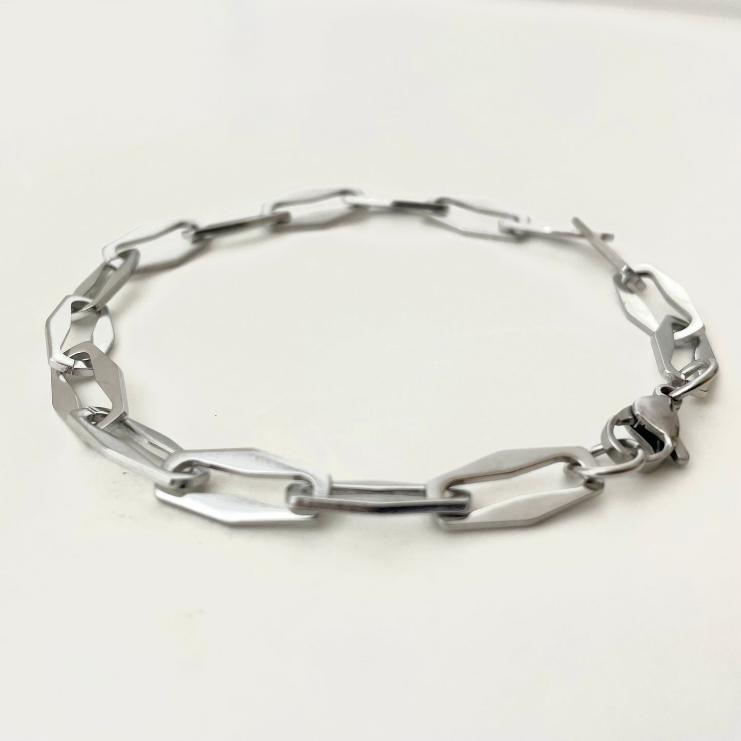 Titanium-Steel Waterproof Diamond-Patterned Bracelet