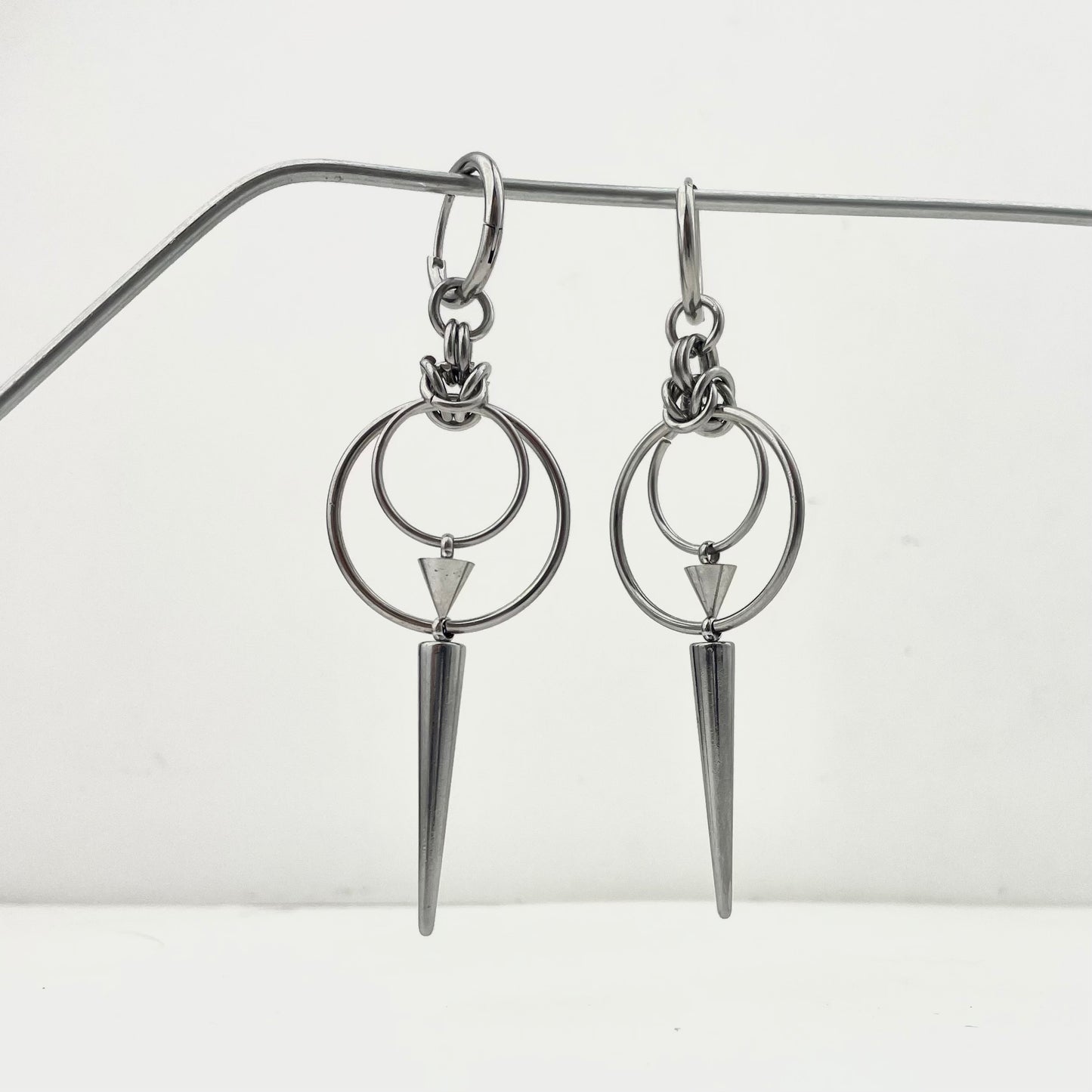 Titanium Waterproof Earring Featuring a Combination of Long and Short Cone-Shaped Coils