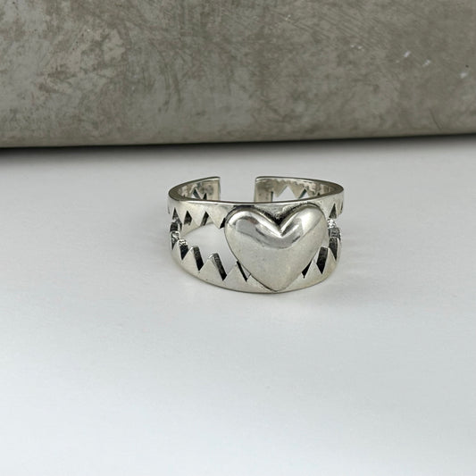 S925 Sterling Silver Sawtooth Heart Ring