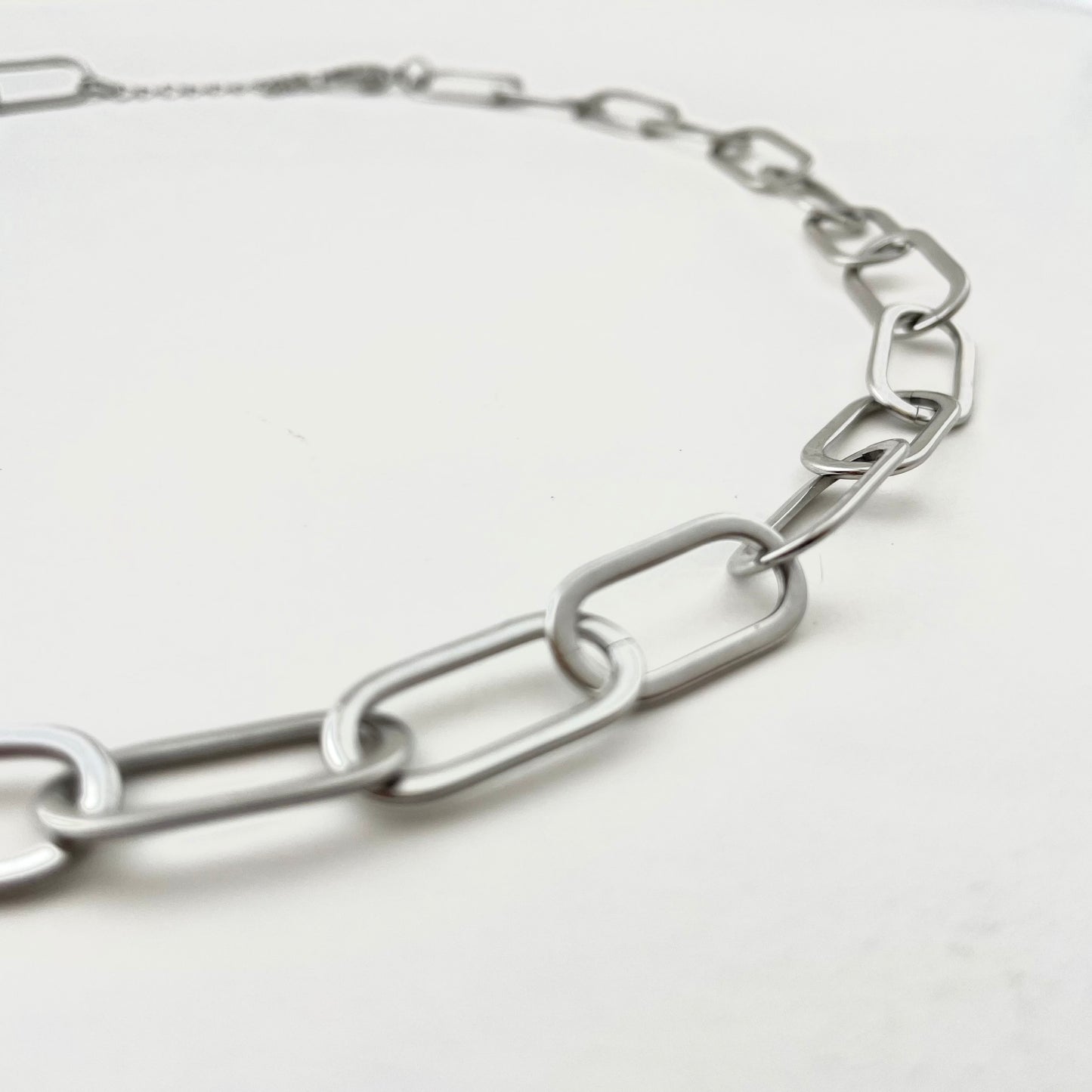 Titanium-Steel Waterproof Oval-Shaped Interlocking Necklace