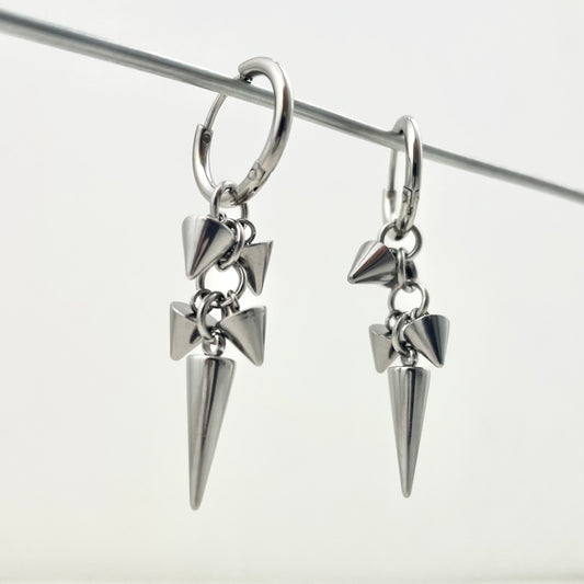 Titanium Waterproof Earring Pointed-Tip Grape Pendant Earrings with A Patchwork Design