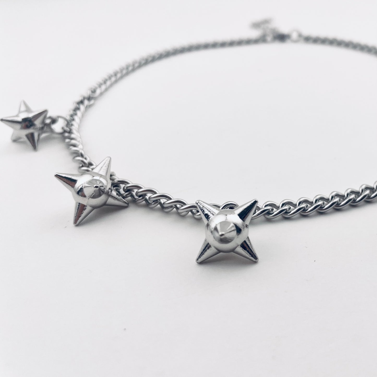 Minimalist Eight-Pointed Star Lock-Shaped Pendant Necklace