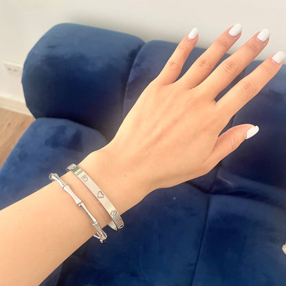 Titanium Waterproof Heart-Shaped Diamond-Studded Bracelet