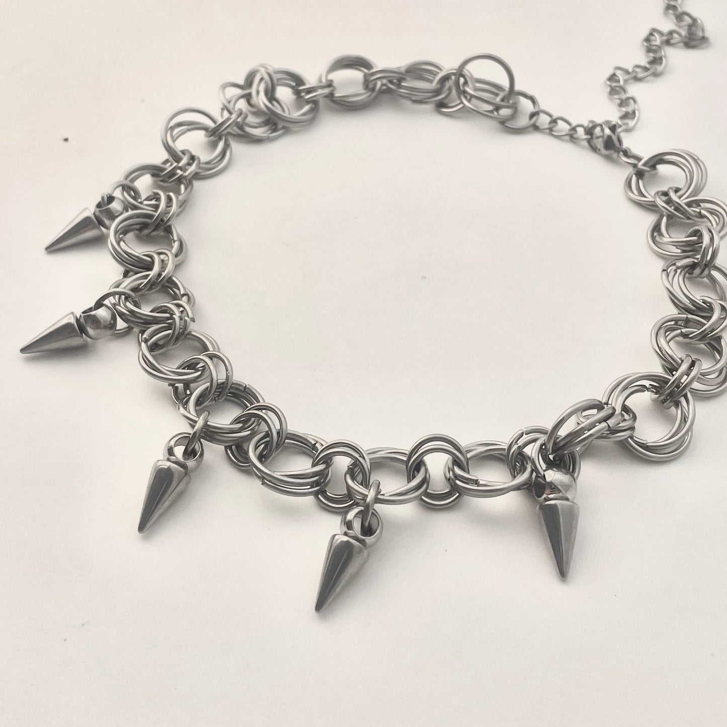 Circle Rivet Chain Necklace