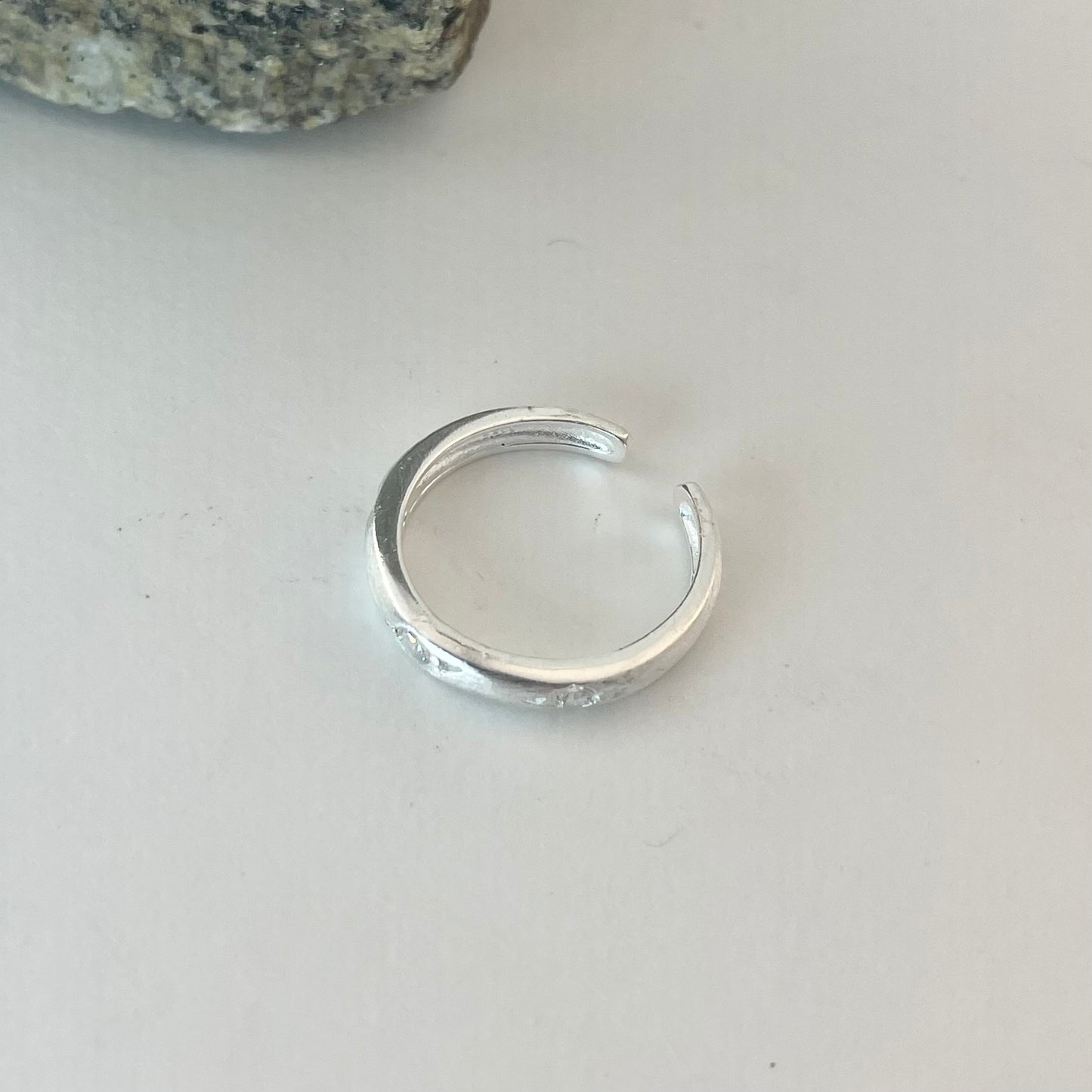 S925 Sterling Silver Ring with Frosted Zirconia Setting Design