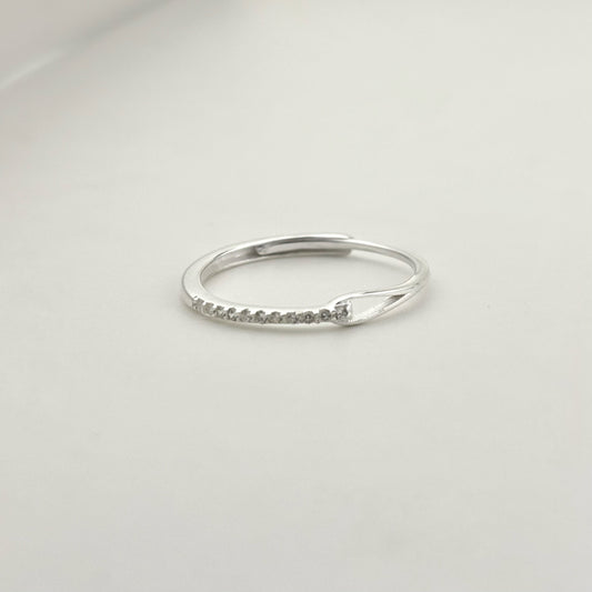S925 Sterling Silver Small Shiny Diamonds Elegant Ring