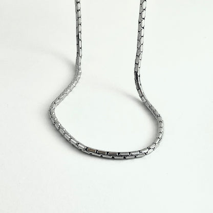 Basic Simple Plain Chain