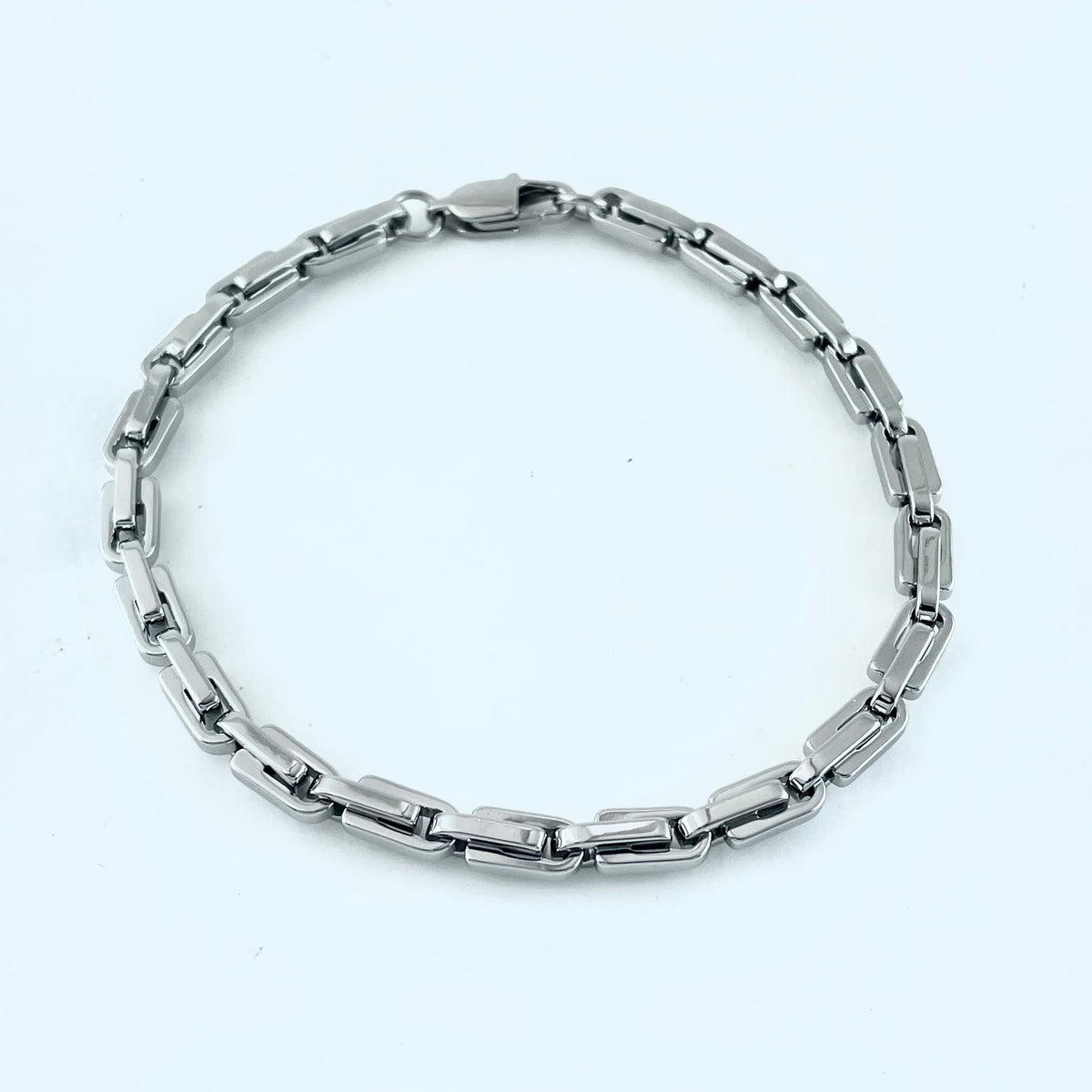 Titanium-Steel Waterproof Versatile Oval-Clasp Bracelet