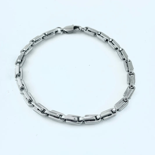 Titanium-Steel Waterproof Versatile Oval-Clasp Bracelet