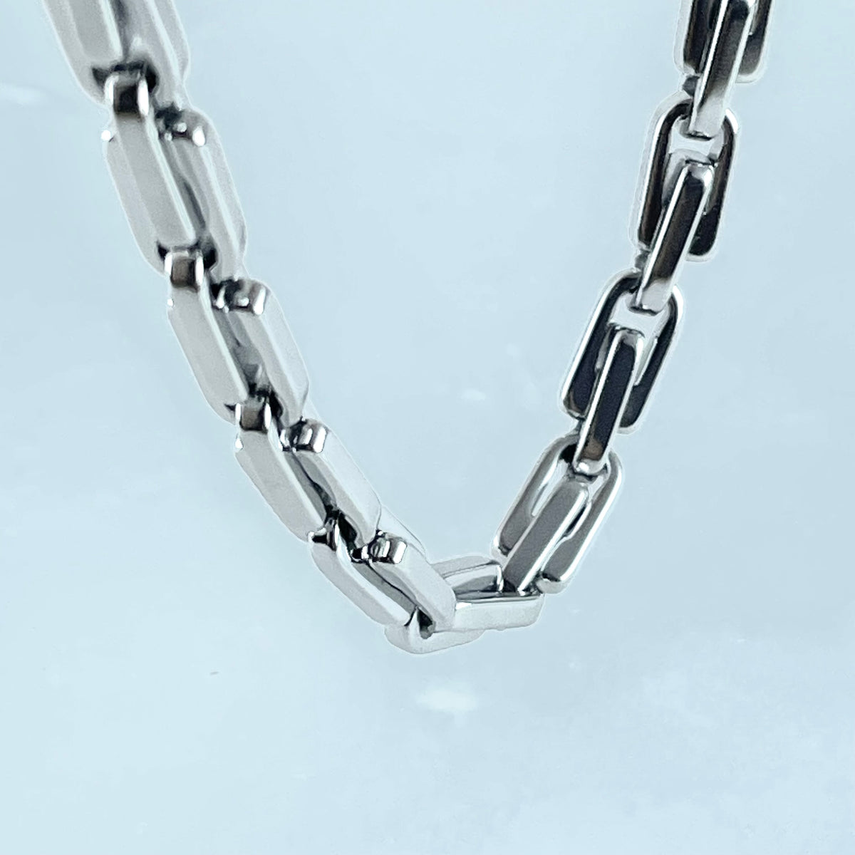 Titanium-Steel Versatile Oval-Clasp Necklace