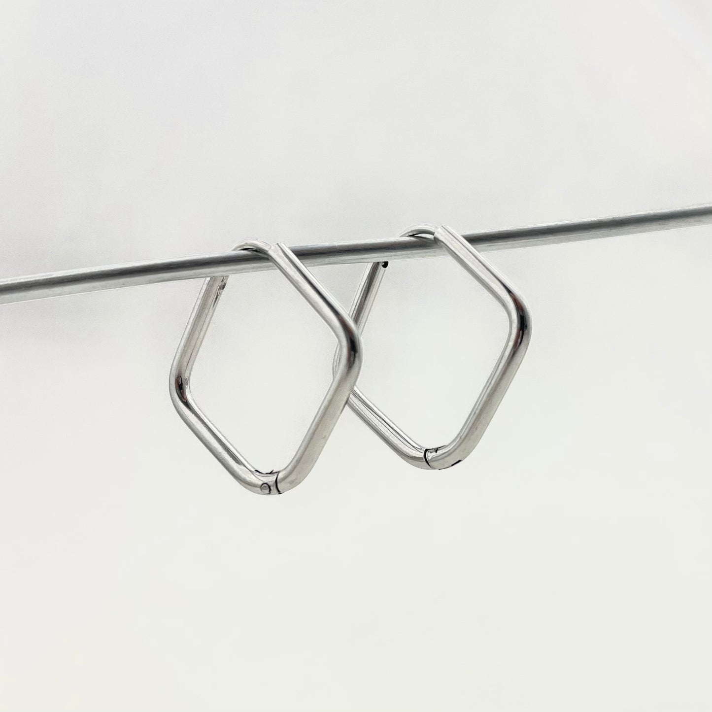 Simple Diamond-Shaped Titanium Waterproof Earrings Hoops