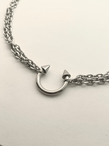 Spiked Horseshoe Pendant Double-Layer Necklace
