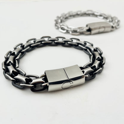 Titanium-Steel Waterproof Pig-Nose Link Bracelet