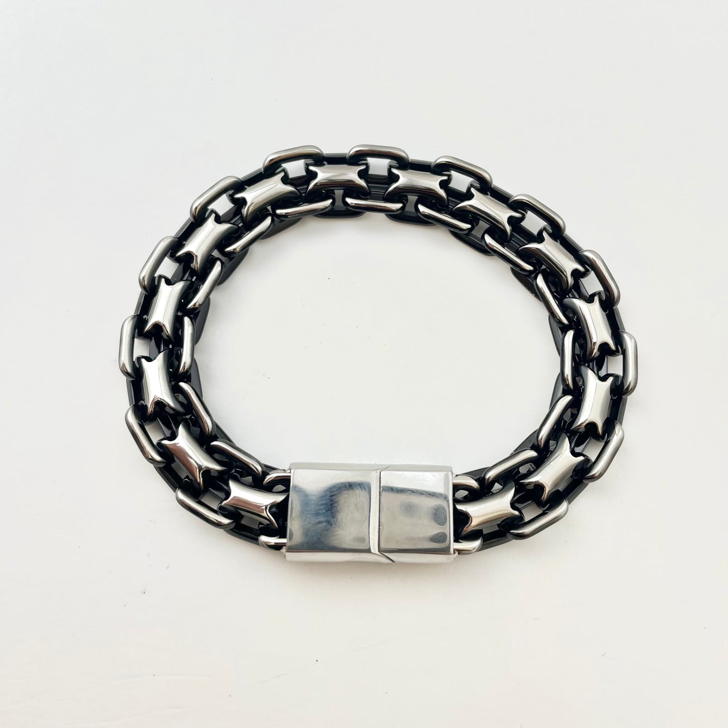Titanium-Steel Waterproof Pig-Nose Link Bracelet