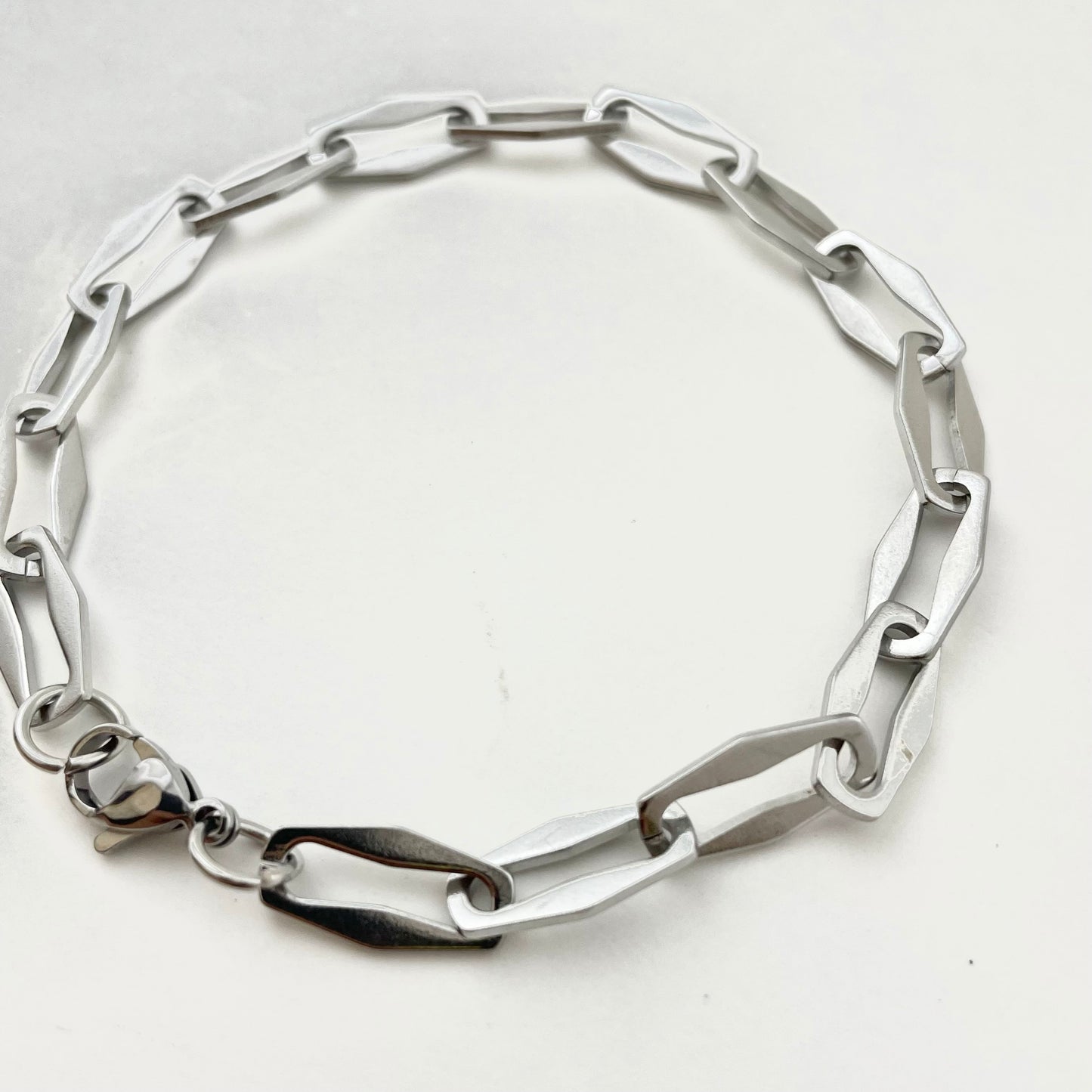 Titanium-Steel Waterproof Diamond-Patterned Bracelet