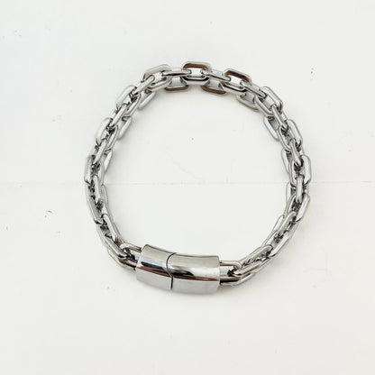 Titanium-Steel Waterproof Pig-Nose Link Bracelet