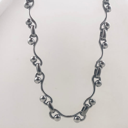 S-Shaped Clasp Necklace