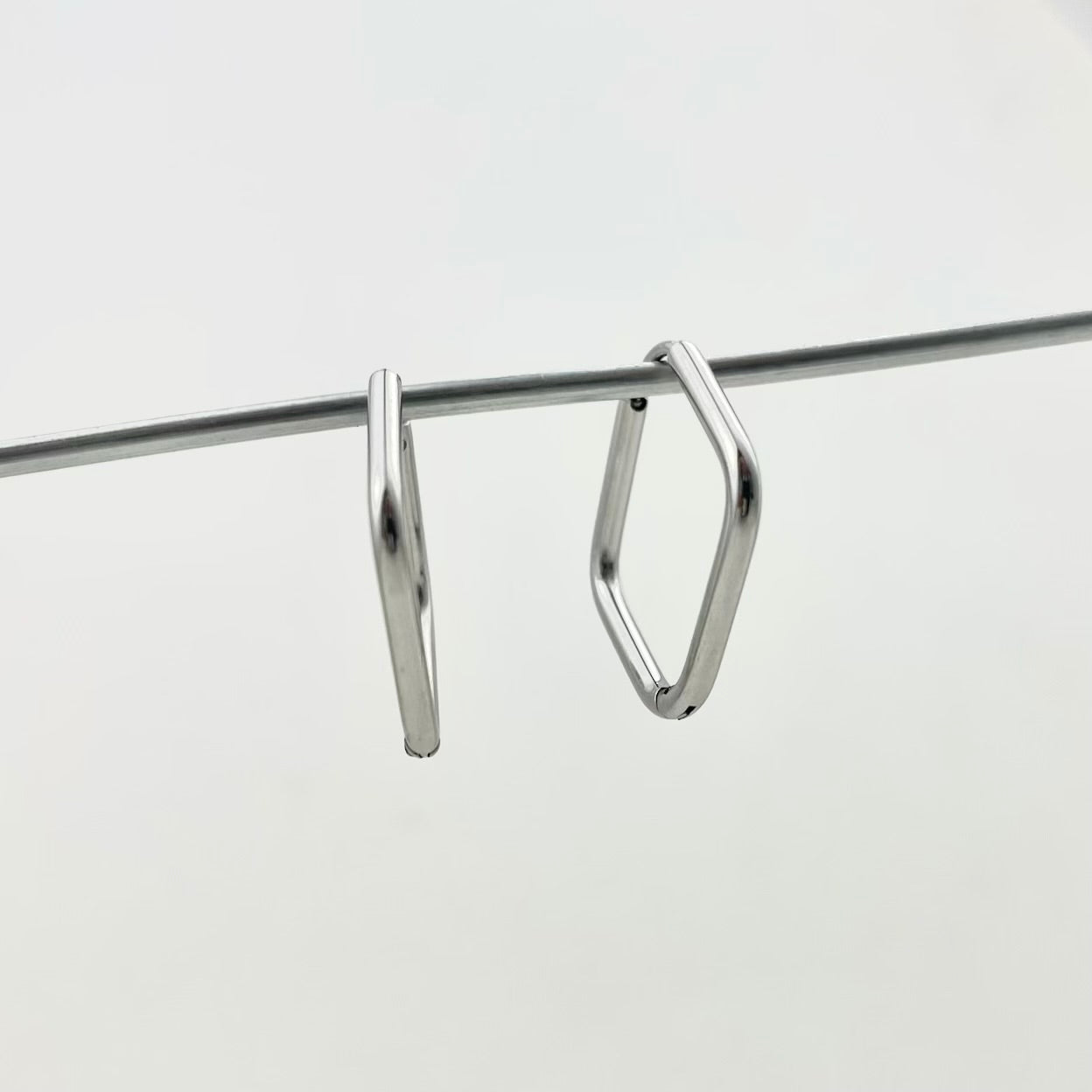 Simple Diamond-Shaped Titanium Waterproof Earrings Hoops