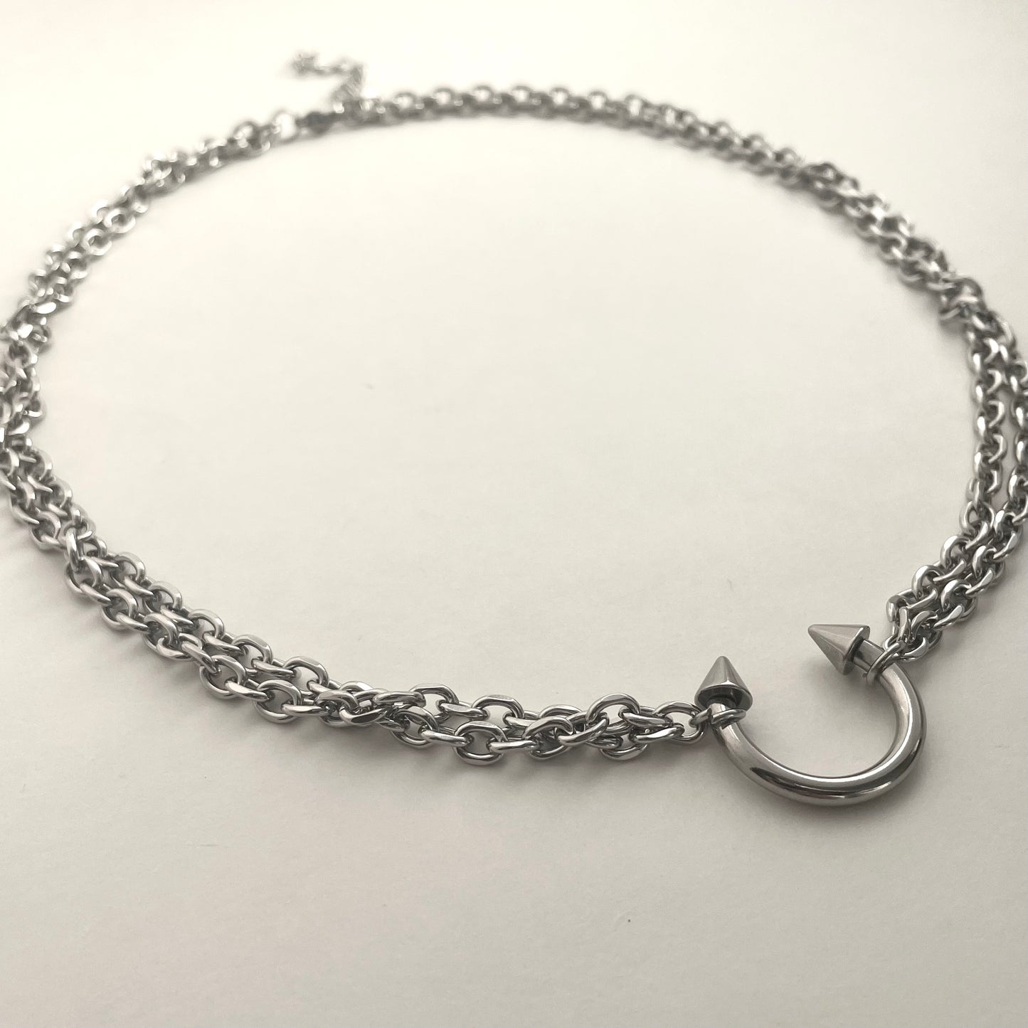 Spiked Horseshoe Pendant Double-Layer Necklace