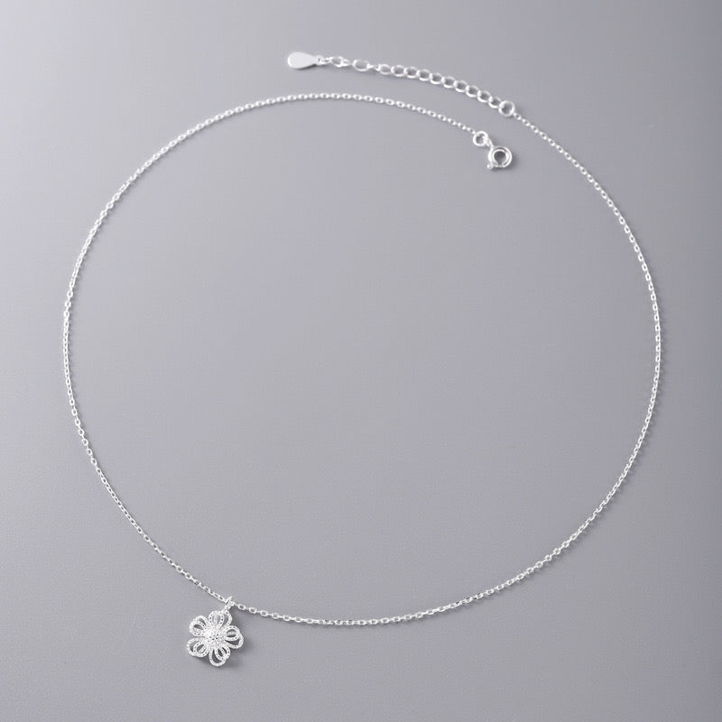 S925 Sterling Silver Irregular Flower Necklace